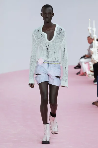 Look 12